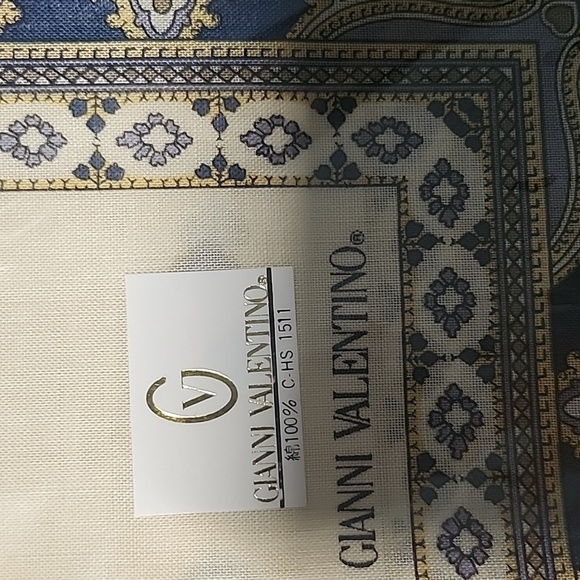Gianni Valentino  Handkerchief Cotton Brandnew Authentic - Picture 3 of 5